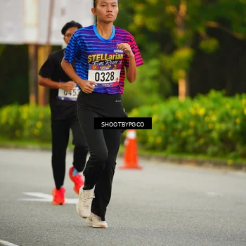 Runner Photo 8012660