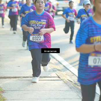 Runner Photo 8012683