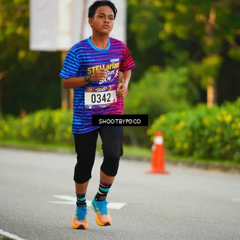 Runner Photo 8012690