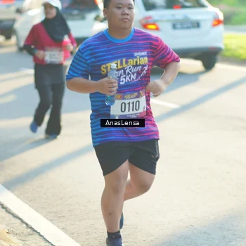 Runner Photo 8012751