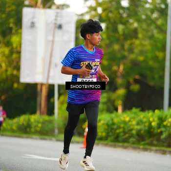 Runner Photo 8012771