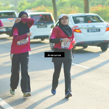 Runner Photo 8012805