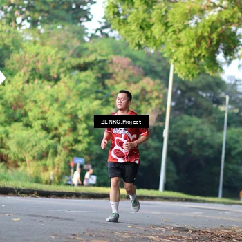 Runner Photo 8012850