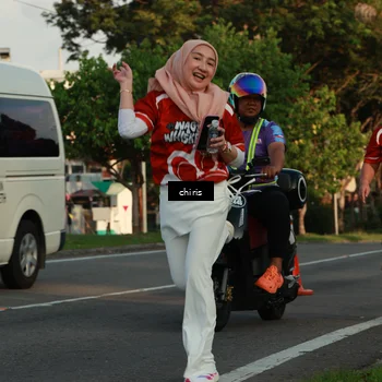 Runner Photo 8012875