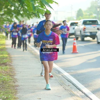 Runner Photo 8012995