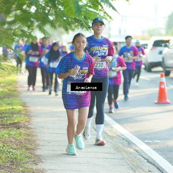 Runner Photo 8013003