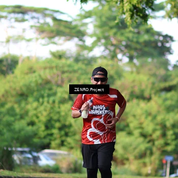Runner Photo 8013013