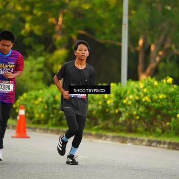 Runner Photo 8013034