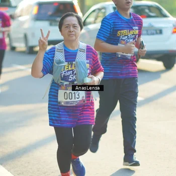 Runner Photo 8013112