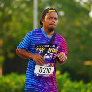 Runner Photo 8013351