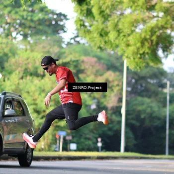 Runner Photo 8013695