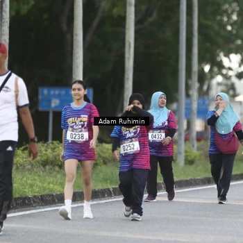 Runner Photo 8013888