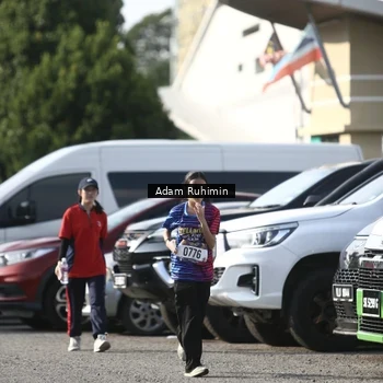 Runner Photo 8014331