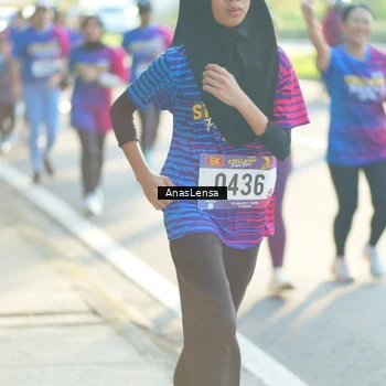 Runner Photo 8014541