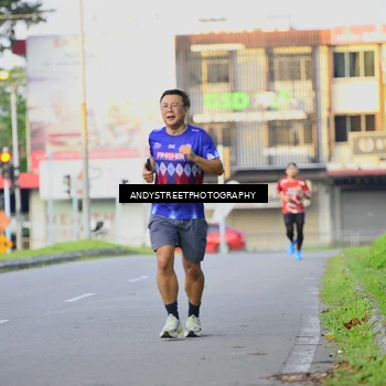 Runner Photo 8014663