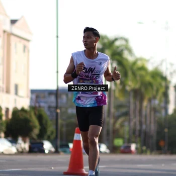 Runner Photo 8014812