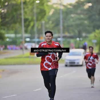 Runner Photo 8014835