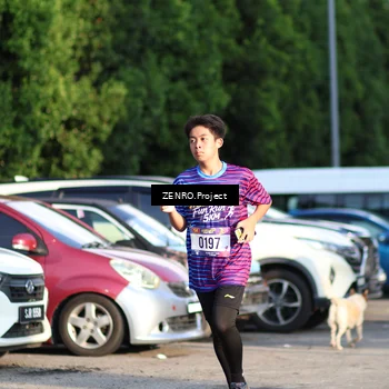 Runner Photo 8014941