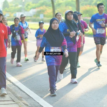 Runner Photo 8015013