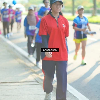Runner Photo 8015043