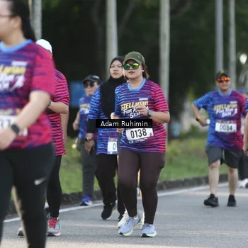 Runner Photo 8015054