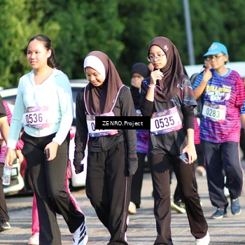 Runner Photo 8015061