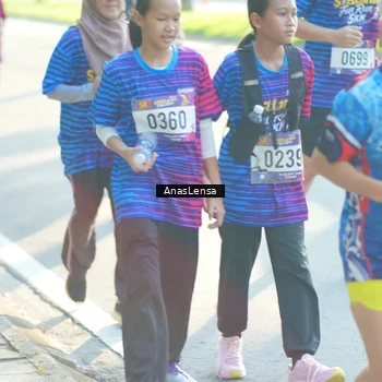 Runner Photo 8015074