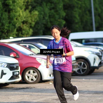 Runner Photo 8015098