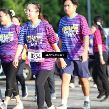 Runner Photo 8015102