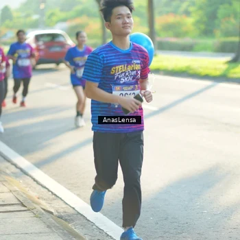 Runner Photo 8015126