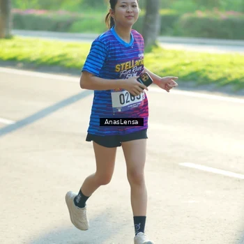Runner Photo 8015180