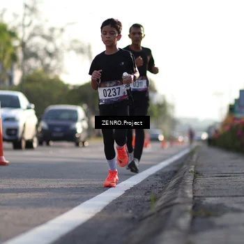 Runner Photo 8015181