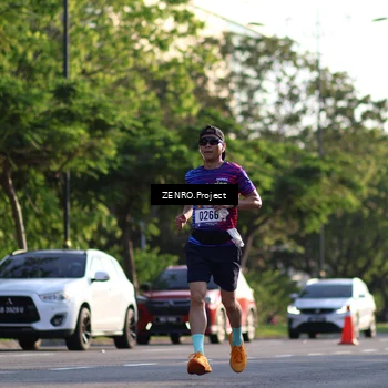 Runner Photo 8015214