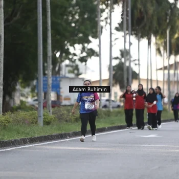 Runner Photo 8015222