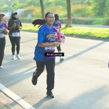 Runner Photo 8015257
