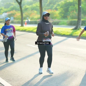 Runner Photo 8015287