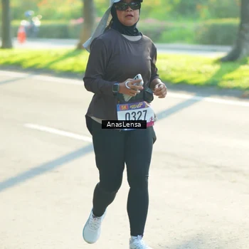 Runner Photo 8015290