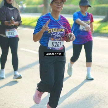 Runner Photo 8015297