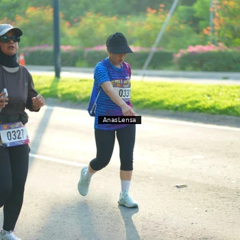 Runner Photo 8015302