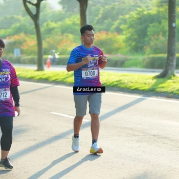Runner Photo 8015335