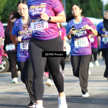 Runner Photo 8015343