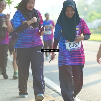 Runner Photo 8015373