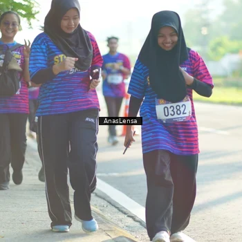 Runner Photo 8015375