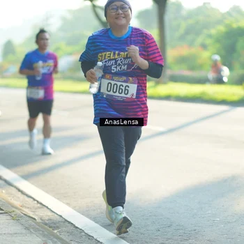 Runner Photo 8015451