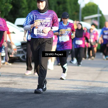 Runner Photo 8015454