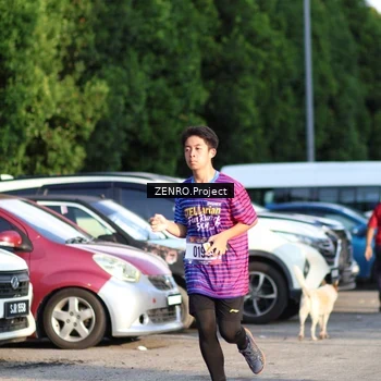 Runner Photo 8015457