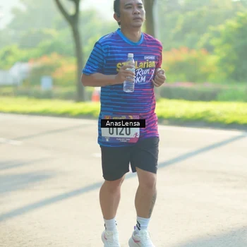 Runner Photo 8015484