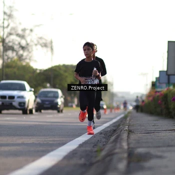 Runner Photo 8015529