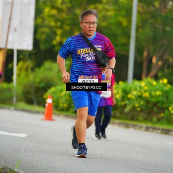 Runner Photo 8015564