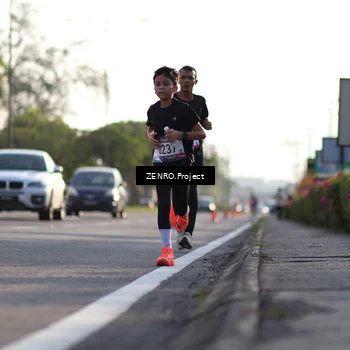 Runner Photo 8015604